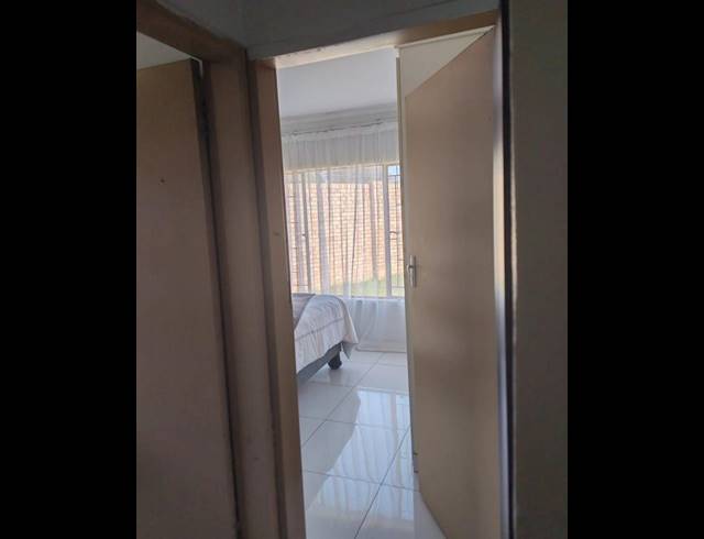 2 BEDROOM APARTMENT FOR SALE IN WITFIELD